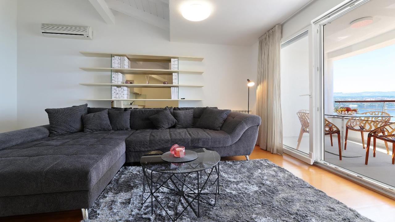 Sea View Apartment In Ičići Extérieur photo