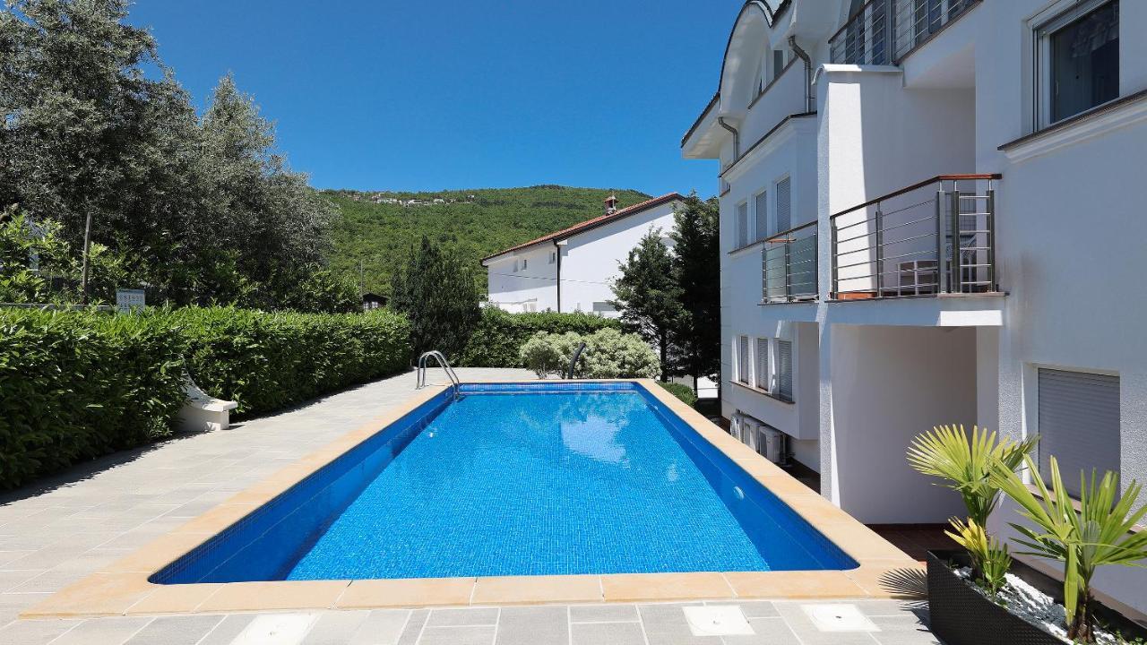 Sea View Apartment In Ičići Extérieur photo