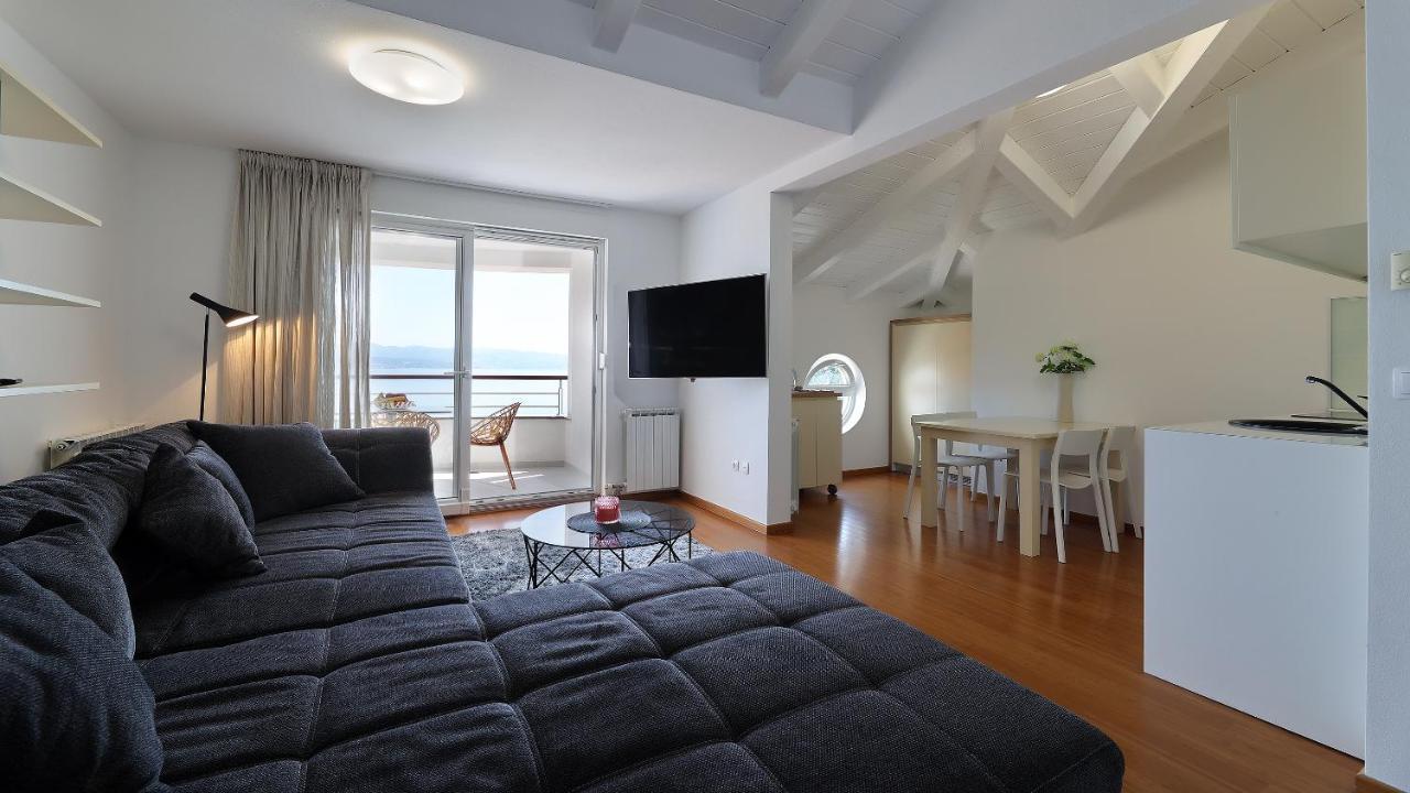 Sea View Apartment In Ičići Extérieur photo